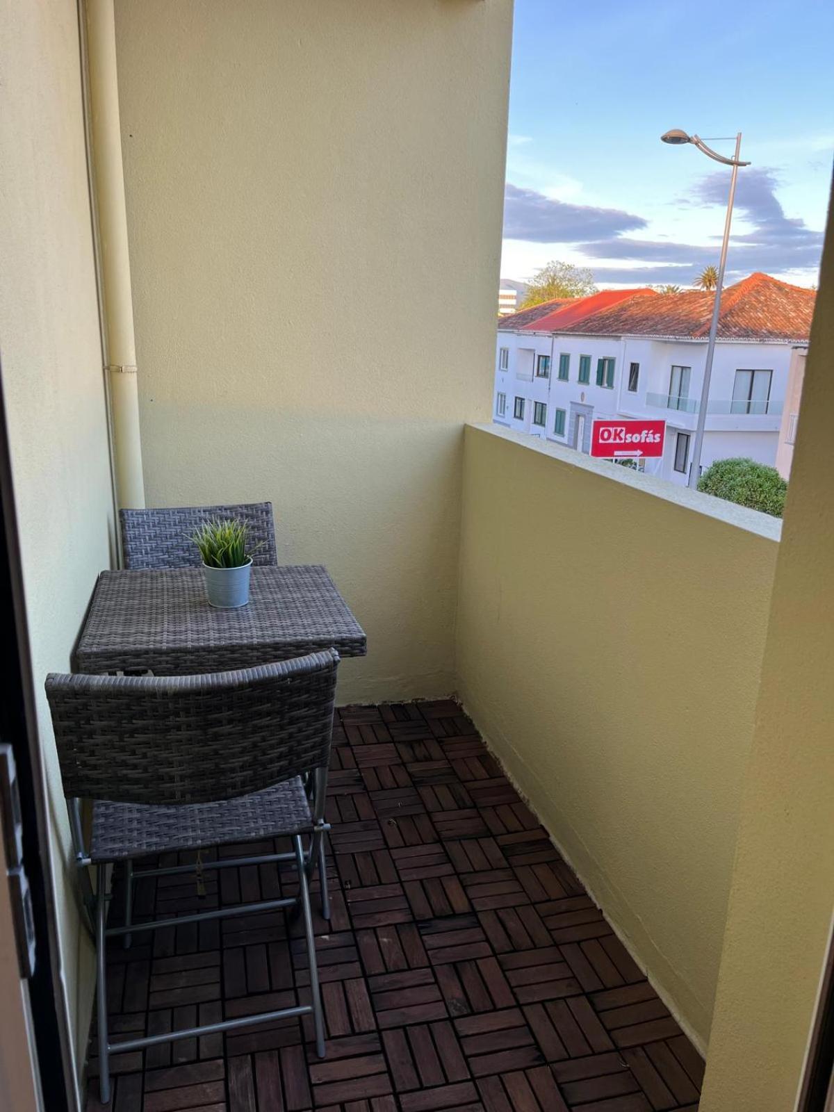 Modern Condo Ponta Delgada Exterior foto